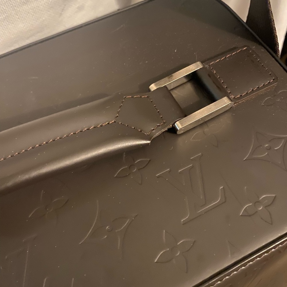 Authentic pre loved Louis Vuitton!!🥰🥰Charly Monogram- Glacéd Brown Leather - Picture 10 of 15
